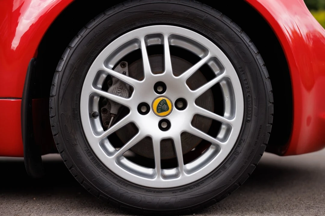 1999 Lotus Elise Series 1 - Image 12 of 31