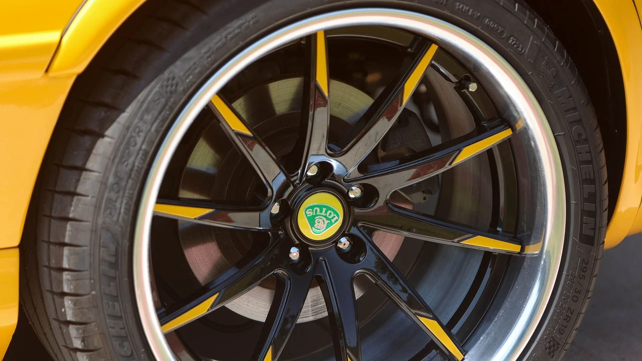1999 Lotus Esprit V8 - Image 18 of 31