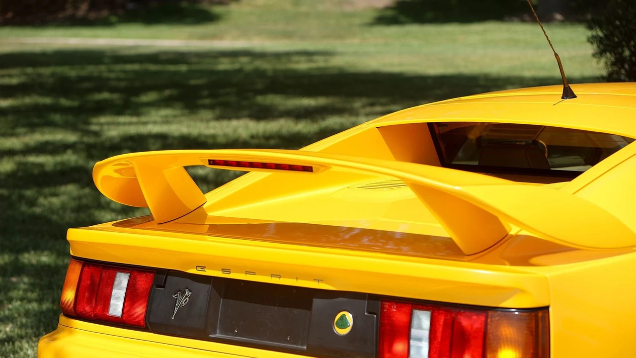 1999 Lotus Esprit V8 - Image 27 of 31