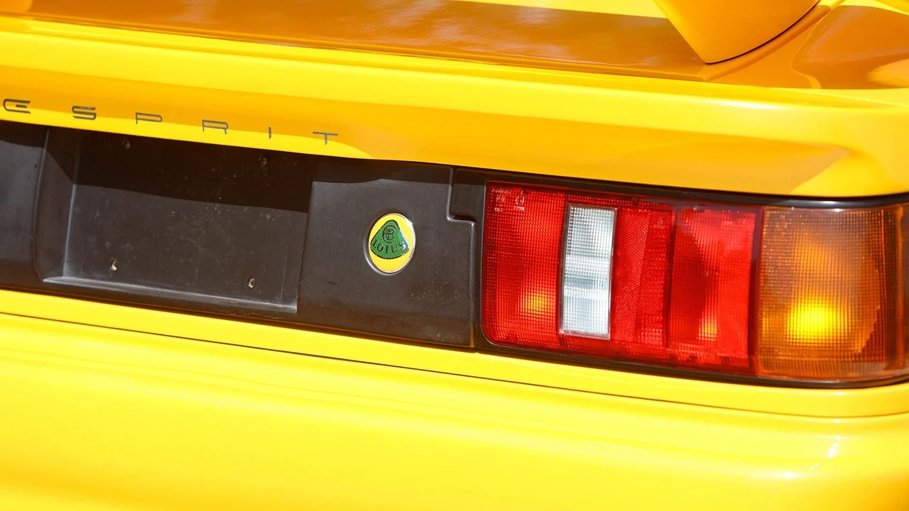 1999 Lotus Esprit V8 - Image 26 of 31