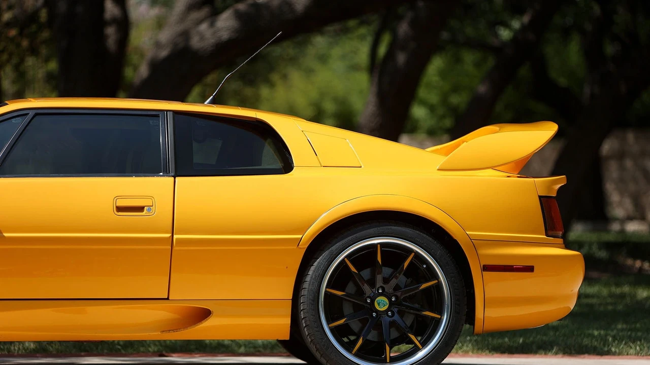 1999 Lotus Esprit V8 - Image 12 of 31