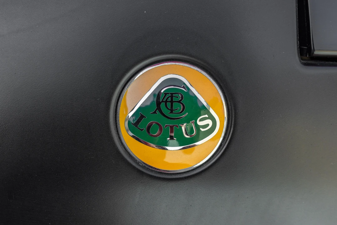 1999 Lotus Esprit Series 4 - Image 25 of 31