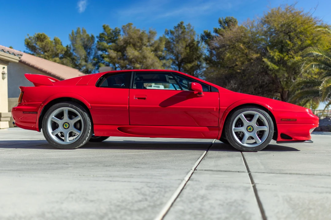 1999 Lotus Esprit Series 4 - Image 10 of 31