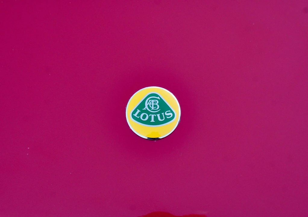 1999 Lotus Esprit Series 4 - Image 17 of 31