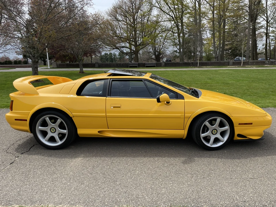 1999 Lotus Esprit Series 4 - Image 28 of 31