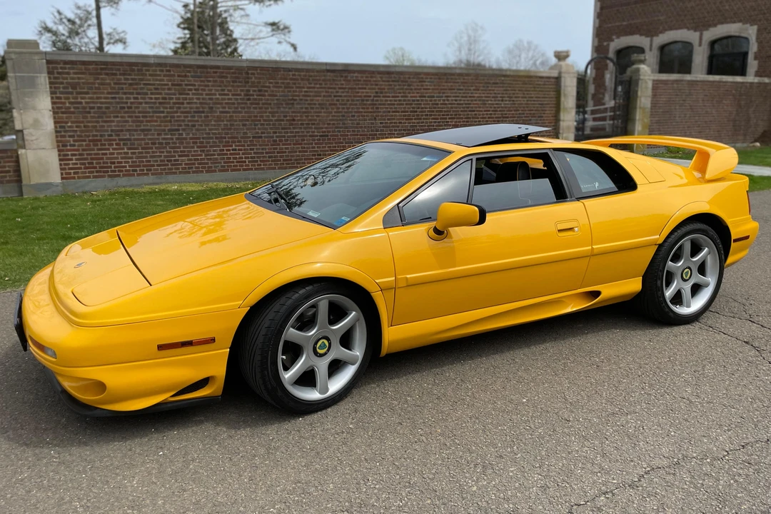 1999 Lotus Esprit Series 4 - Image 3 of 31