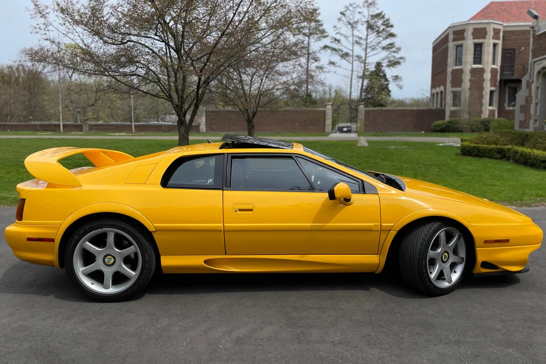 1999 Lotus Esprit Series 4 - Image 27 of 31