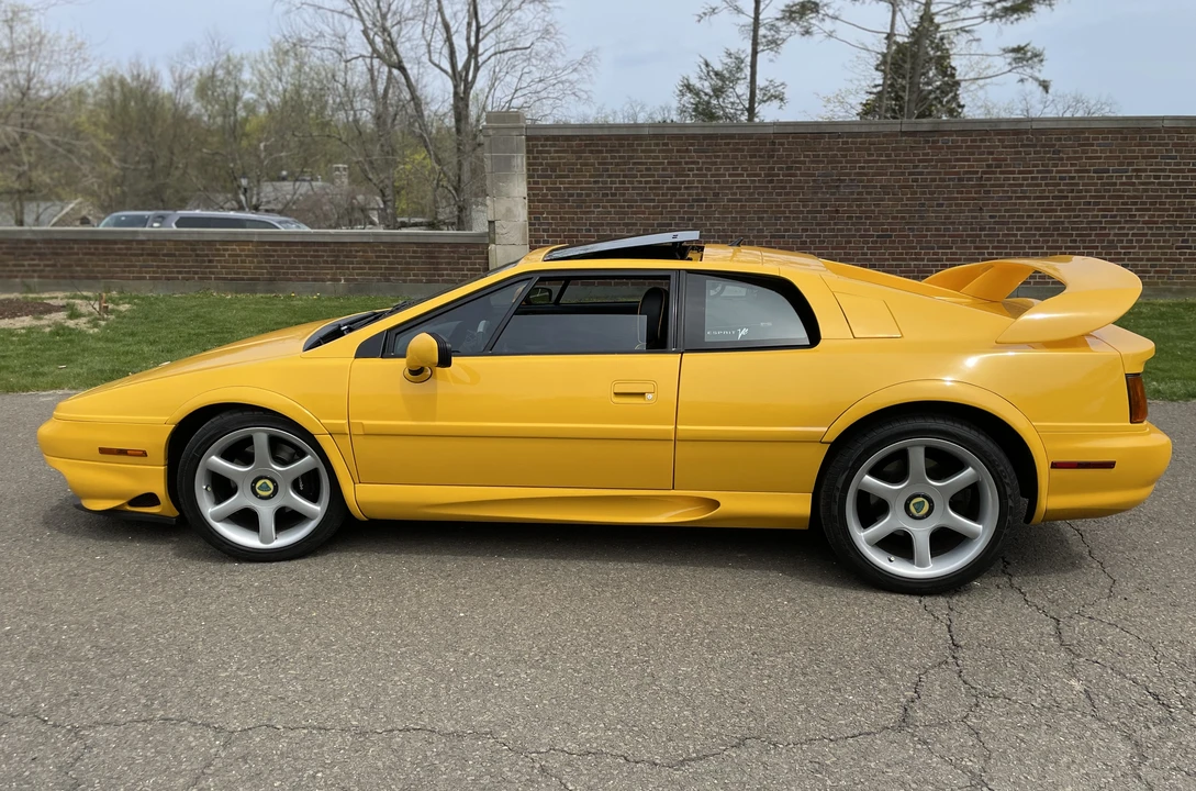 1999 Lotus Esprit Series 4 - Image 18 of 31