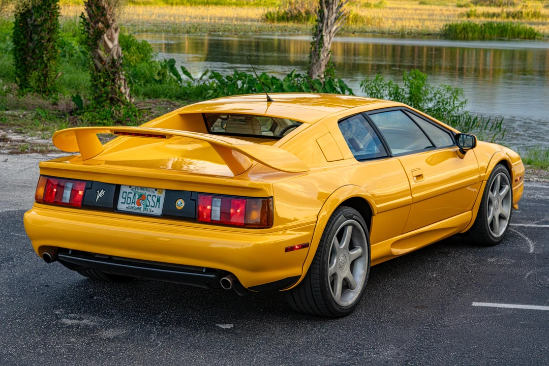 1999 Lotus Esprit Series 4 - Image 14 of 31