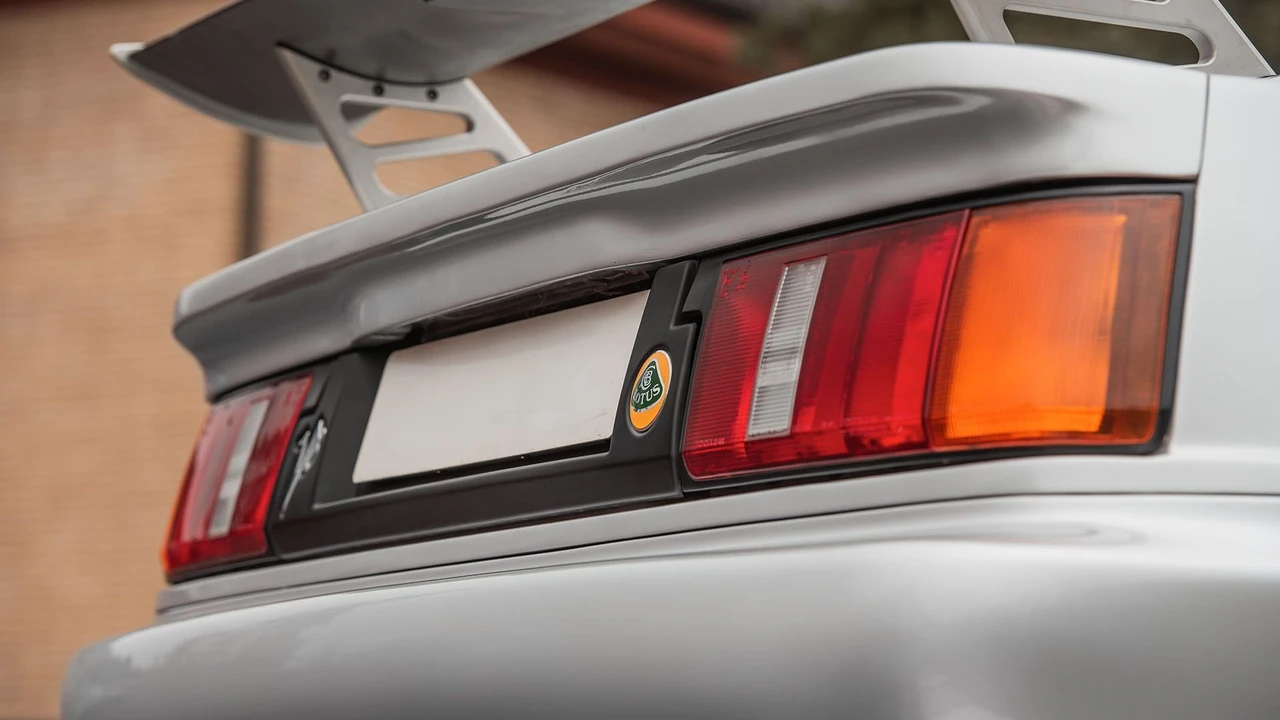 1999 Lotus Esprit V8 - Image 24 of 29