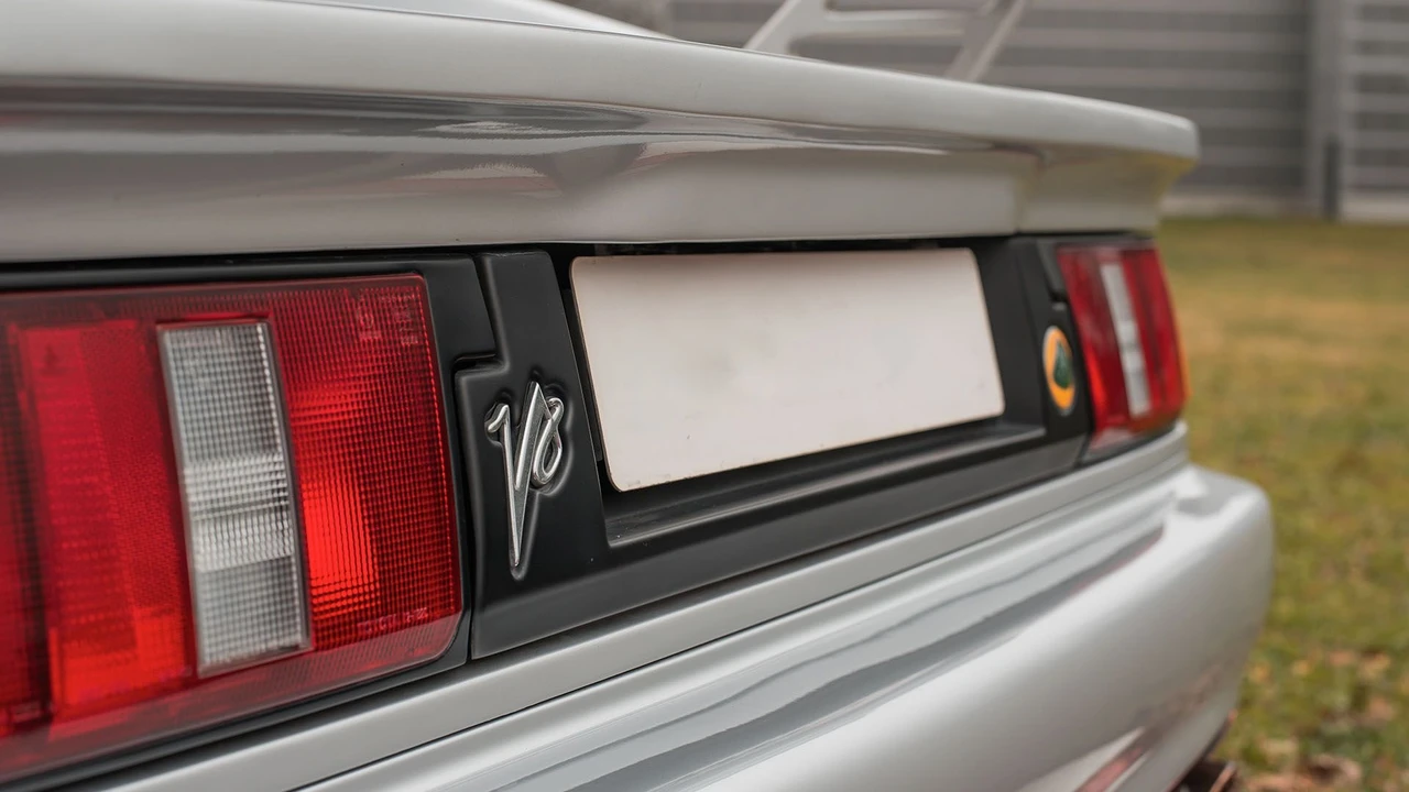 1999 Lotus Esprit V8 - Image 25 of 29