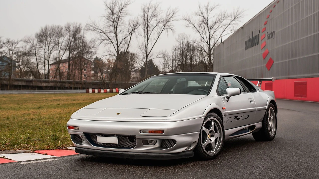 1999 Lotus Esprit V8 - Image 9 of 29