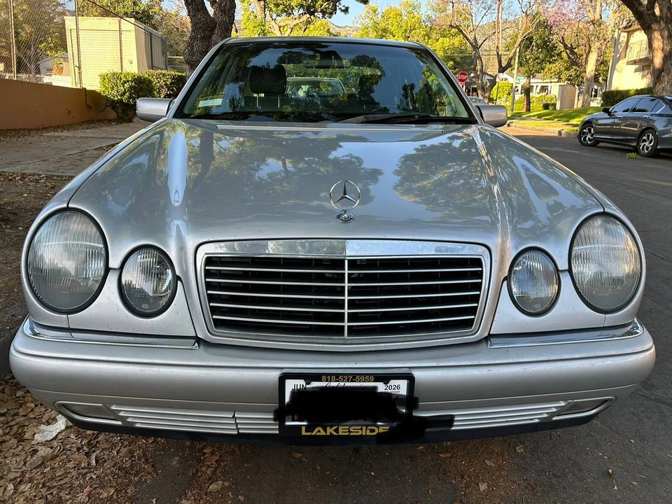 1999 Mercedes-Benz W210 E-Class - Image 2 of 24