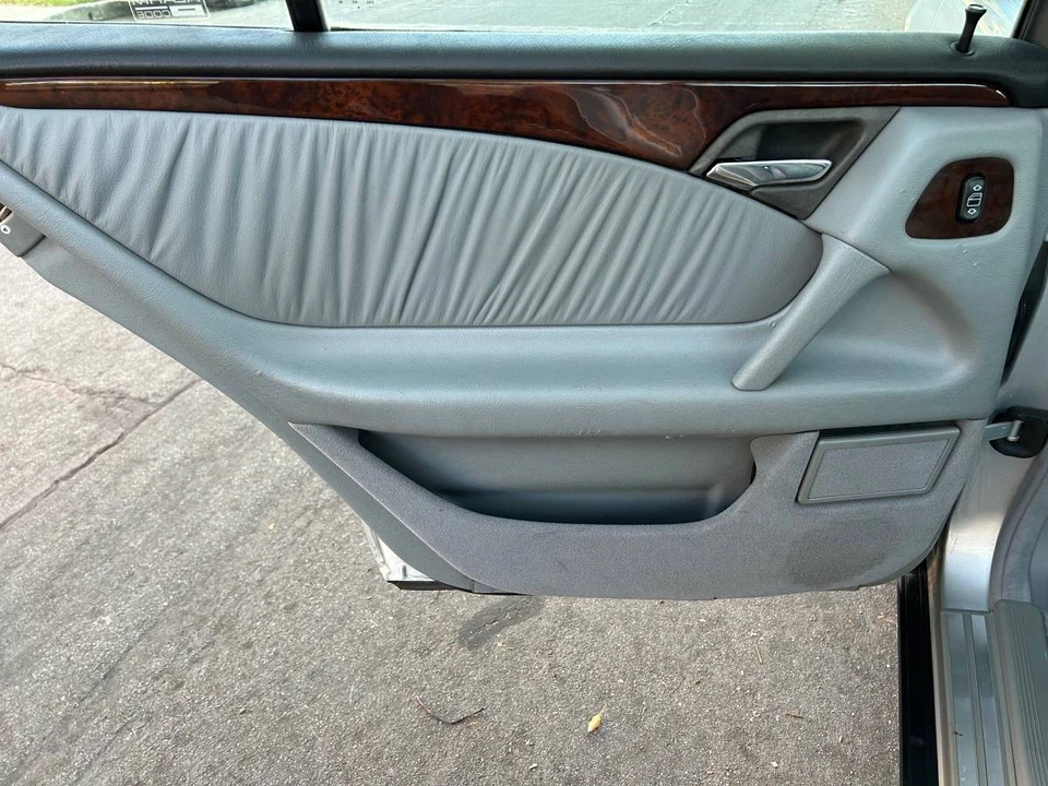 1999 Mercedes-Benz W210 E-Class - Image 9 of 24