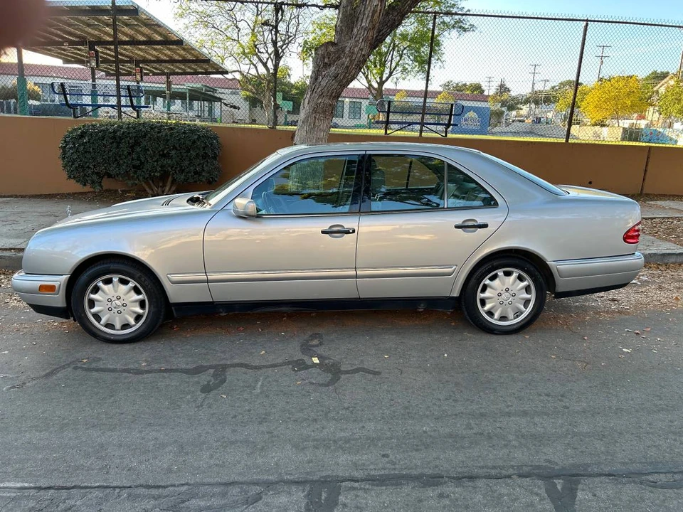 1999 Mercedes-Benz W210 E-Class - Image 4 of 24