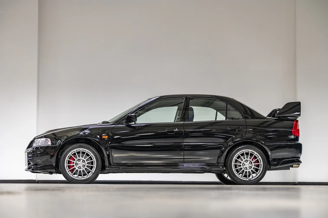 1999 Mitsubishi Lancer Evolution VI 6th Gen - Image 13 of 31