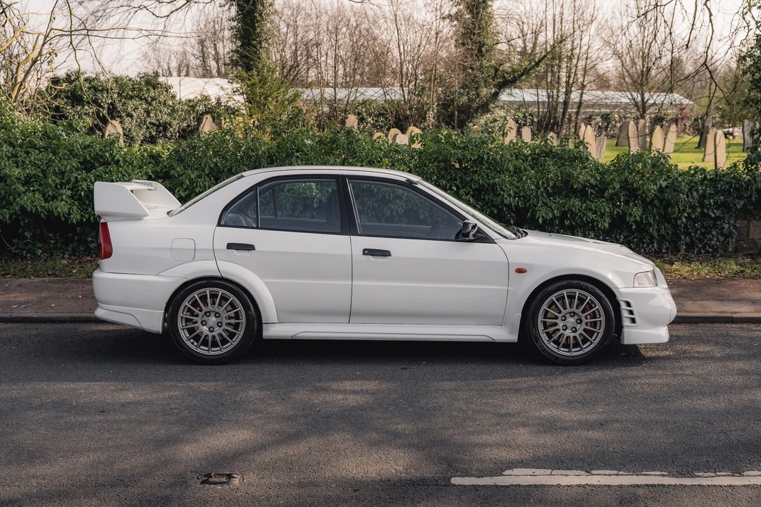 1999 Mitsubishi Lancer Evolution VI 6th Gen - Image 13 of 31