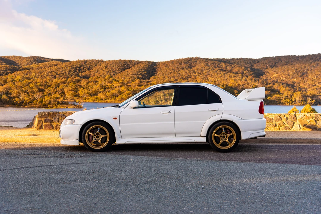1999 Mitsubishi Lancer Evolution VI 6th Gen - Image 5 of 31