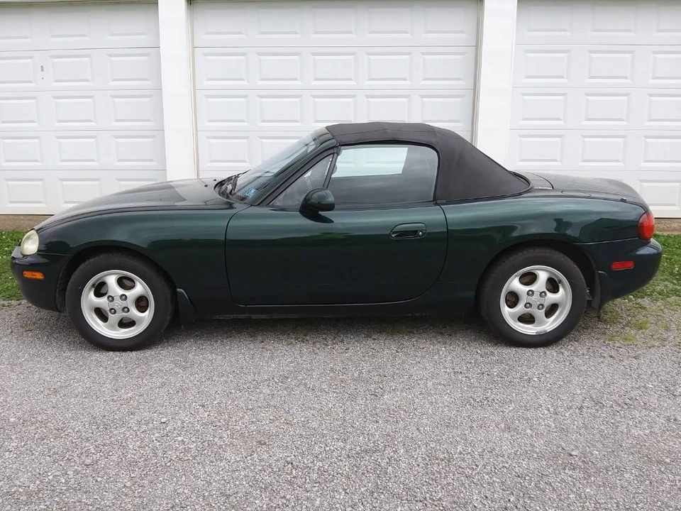1999 Mazda NB MX-5 Miata - Image 2 of 10