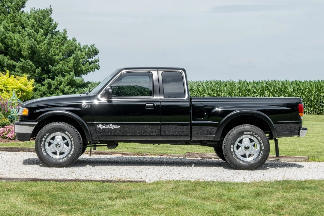 1999 Mazda B Series 5th Gen - Image 14 of 31