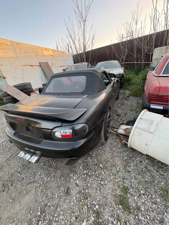 1999 Mazda NB MX-5 Miata - Image 2 of 11