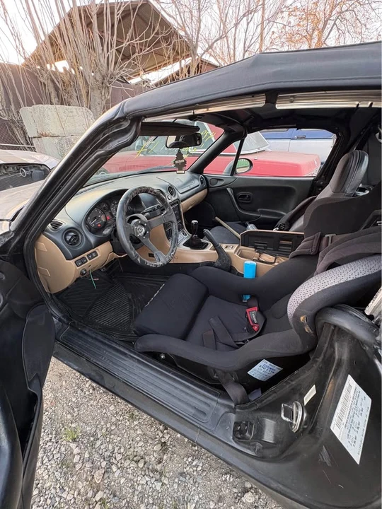 1999 Mazda NB MX-5 Miata - Image 5 of 11