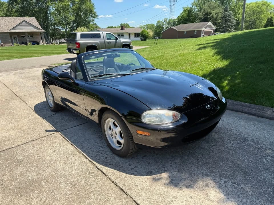 1999 Mazda NB MX-5 Miata - Image 5 of 8