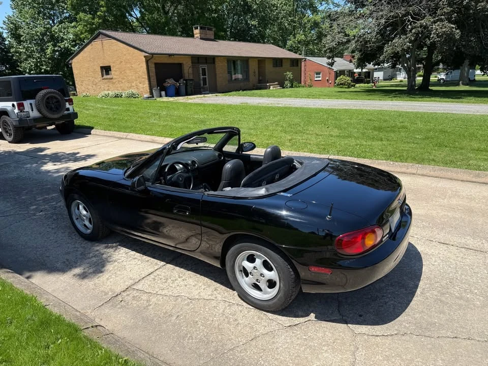 1999 Mazda NB MX-5 Miata - Image 2 of 8