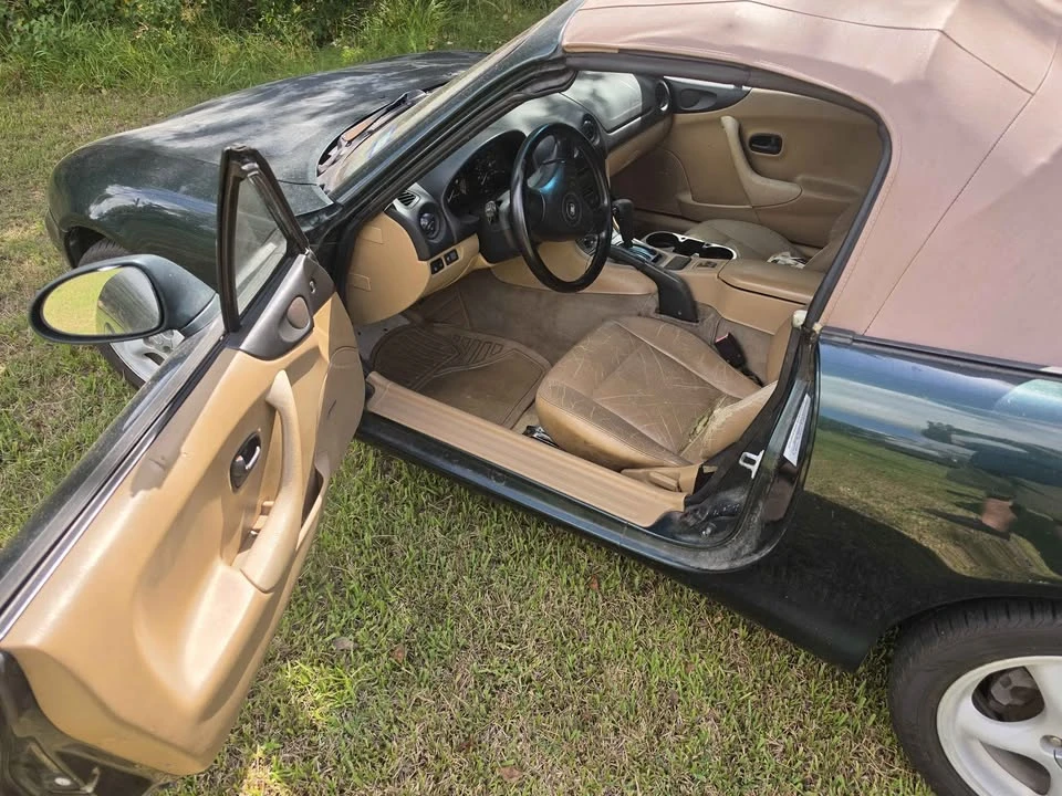 1999 Mazda NB MX-5 Miata - Image 5 of 16