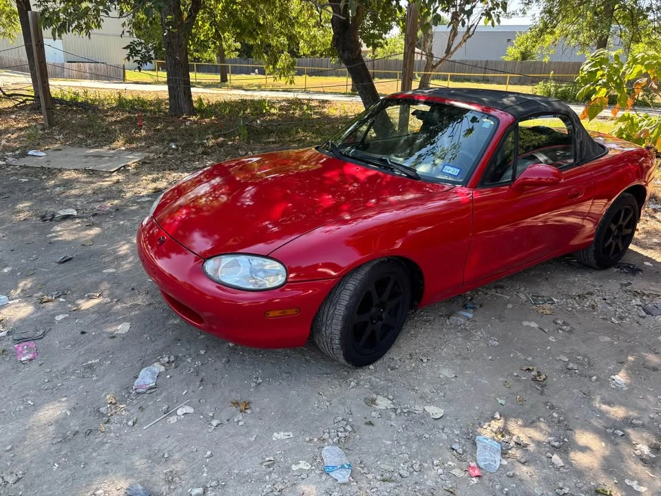 1999 Mazda NB MX-5 Miata - Image 5 of 10