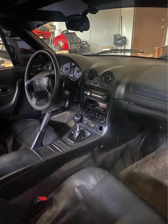 1999 Mazda NB MX-5 Miata - Image 10 of 11