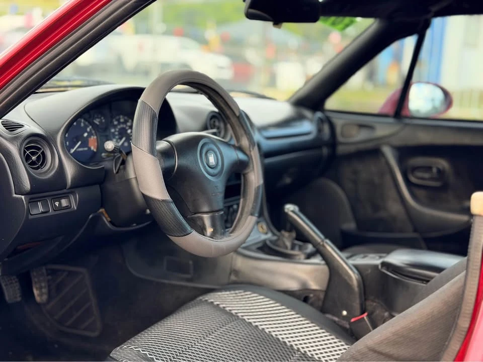 1999 Mazda NB MX-5 Miata - Image 8 of 9