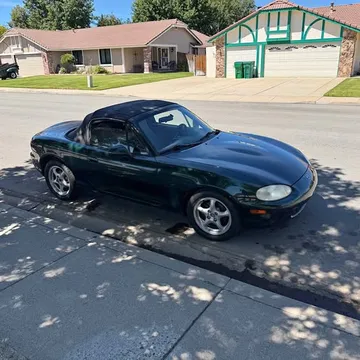 1999 Mazda MX-5 Miata Club Convertible 2D