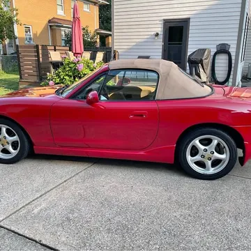 1999 Mazda MX-5 Miata Club Convertible 2D