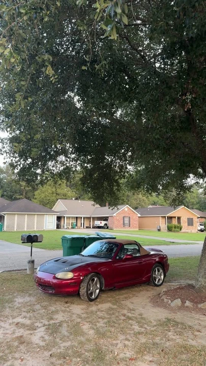 1999 Mazda NB MX-5 Miata - Image 2 of 4