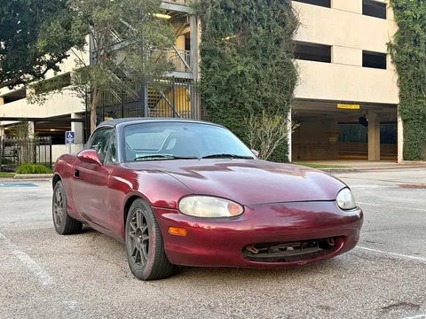 1999 Mazda MX-5 Miata Club Convertible 2D