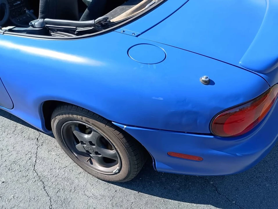 1999 Mazda NB MX-5 Miata - Image 11 of 17