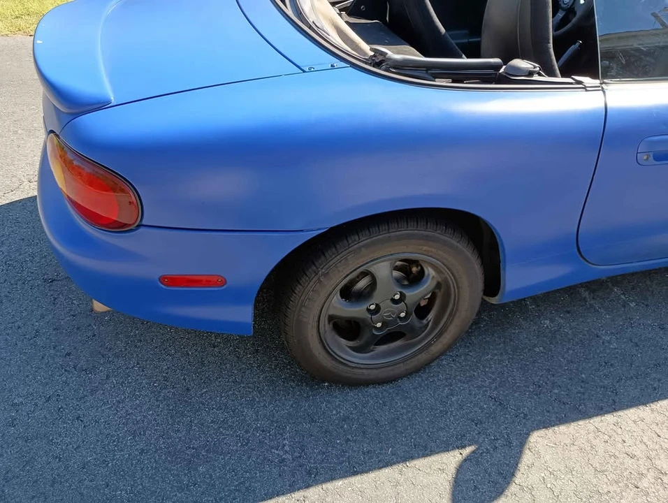 1999 Mazda NB MX-5 Miata - Image 9 of 17