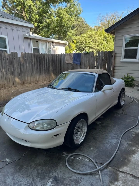 1999 Mazda NB MX-5 Miata - Image 2 of 7