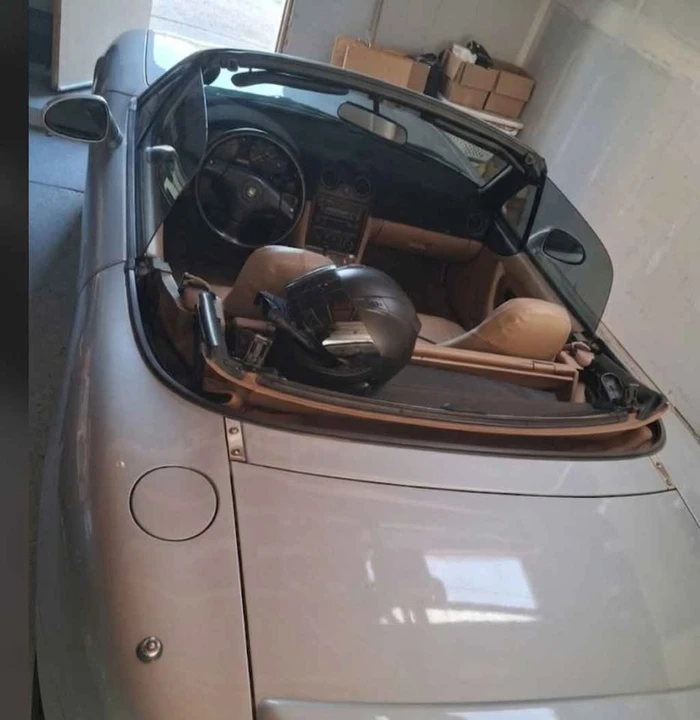 1999 Mazda NB MX-5 Miata - Image 2 of 8