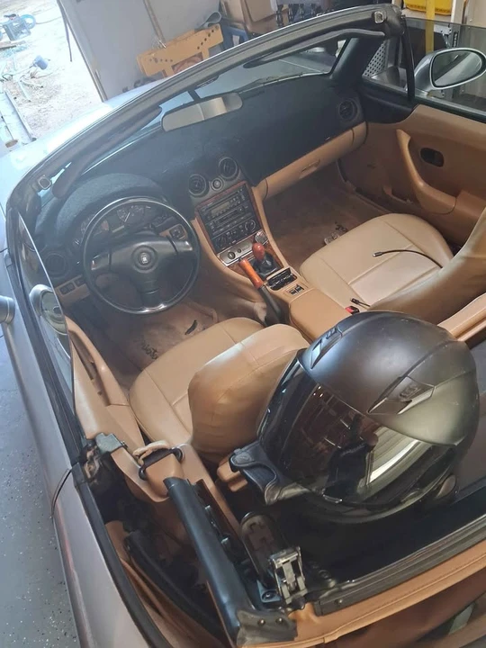 1999 Mazda NB MX-5 Miata - Image 5 of 8
