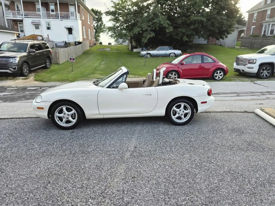 1999 Mazda NB MX-5 Miata - Image 6 of 19