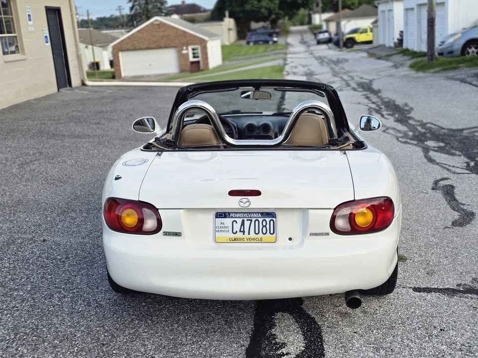 1999 Mazda NB MX-5 Miata - Image 4 of 19