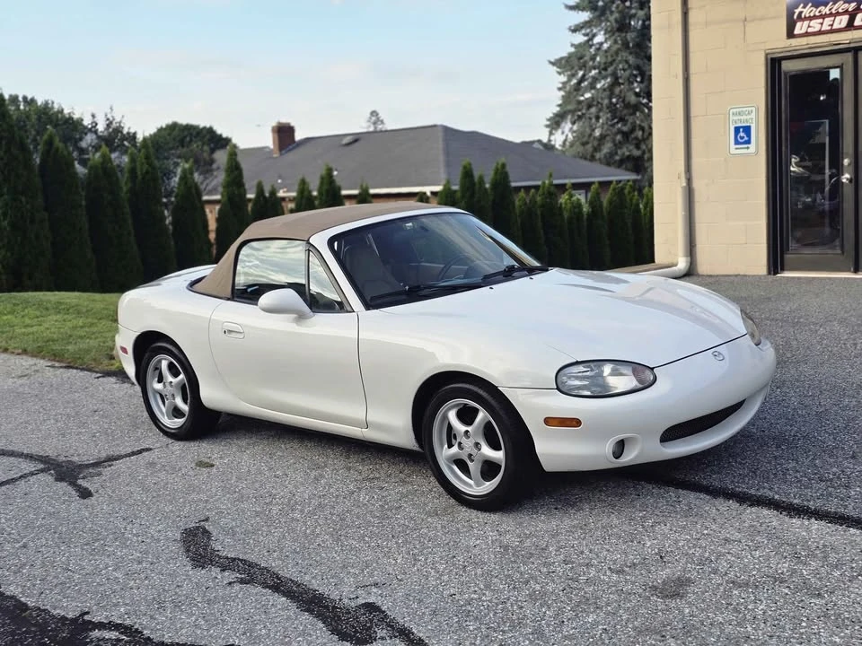 1999 Mazda NB MX-5 Miata - Image 15 of 19