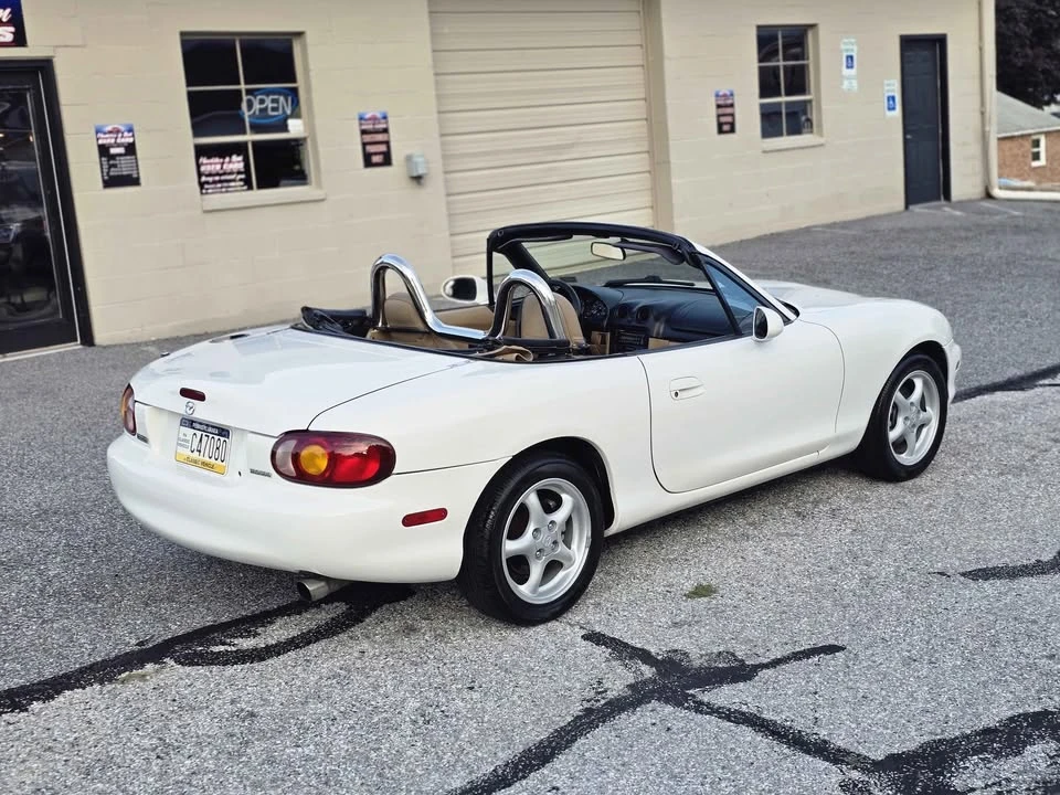 1999 Mazda NB MX-5 Miata - Image 3 of 19
