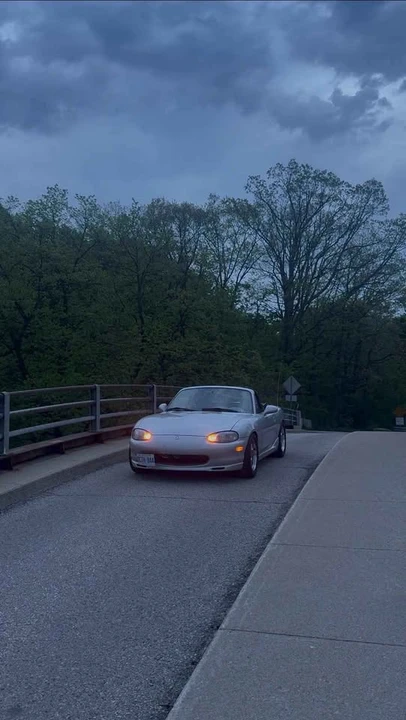 1999 Mazda NB MX-5 Miata - Image 8 of 8