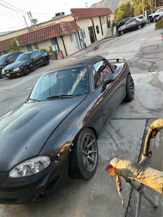 1999 Mazda NB MX-5 Miata - Image 4 of 12