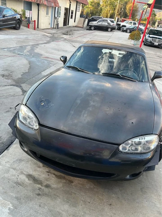 1999 Mazda NB MX-5 Miata - Image 2 of 12