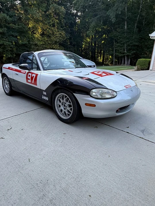 1999 Mazda NB MX-5 Miata - Image 2 of 19
