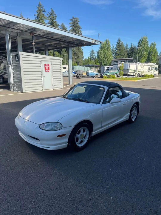 1999 Mazda NB MX-5 Miata - Image 7 of 12